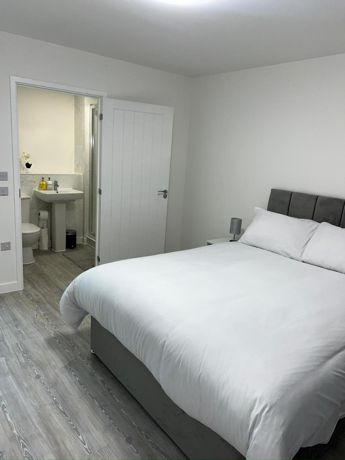 Serenity Waterfront 2 Bed Apartment Northfleet Exterior foto
