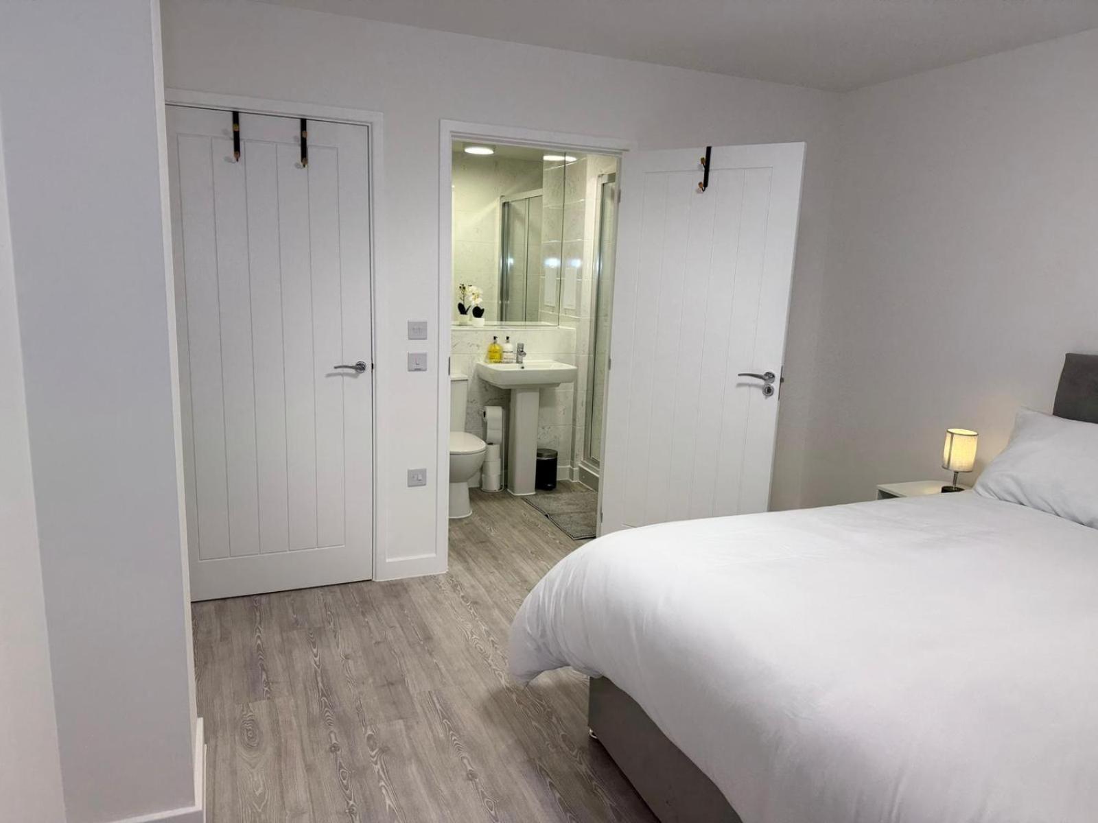 Serenity Waterfront 2 Bed Apartment Northfleet Exterior foto