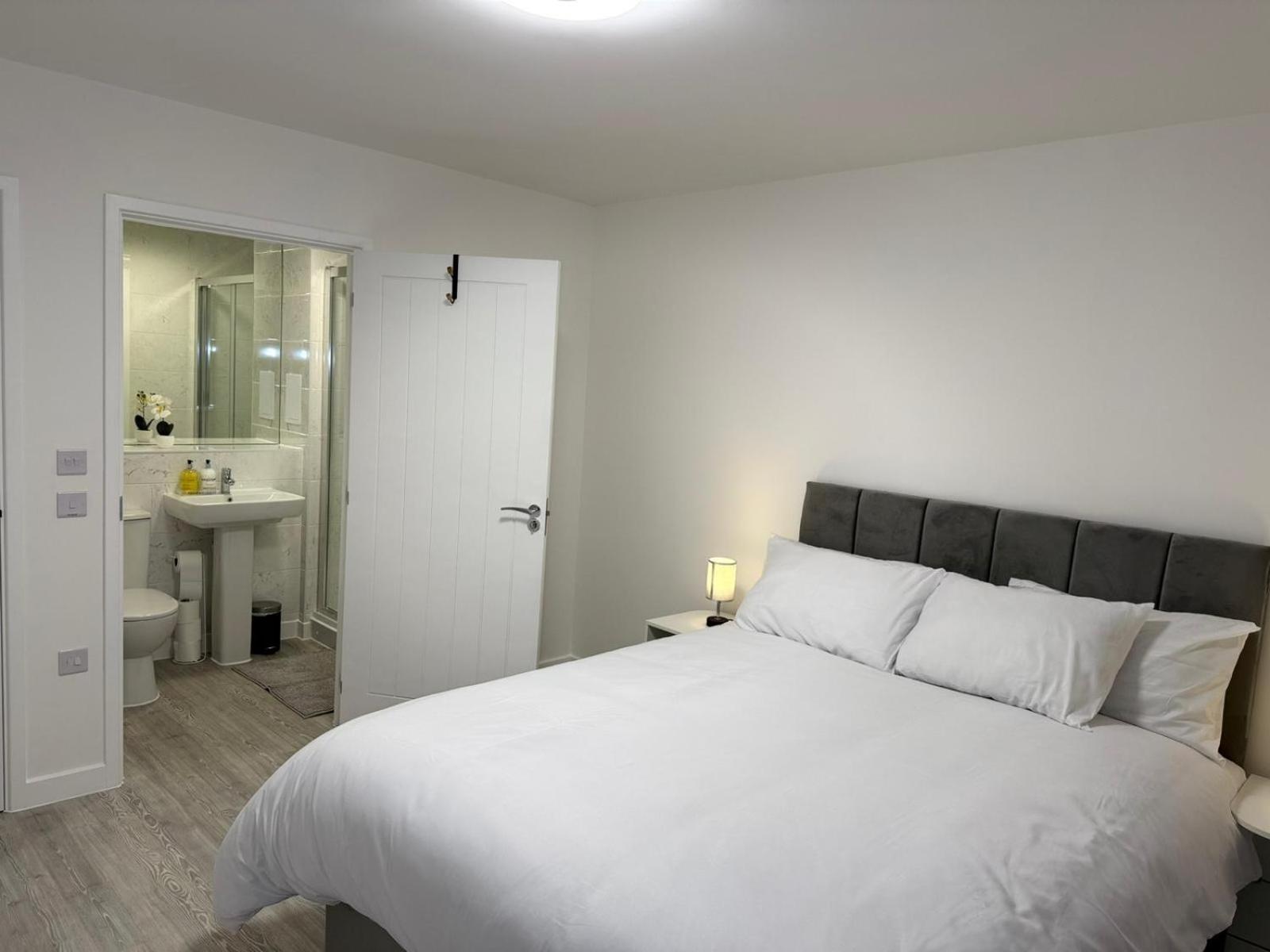 Serenity Waterfront 2 Bed Apartment Northfleet Exterior foto