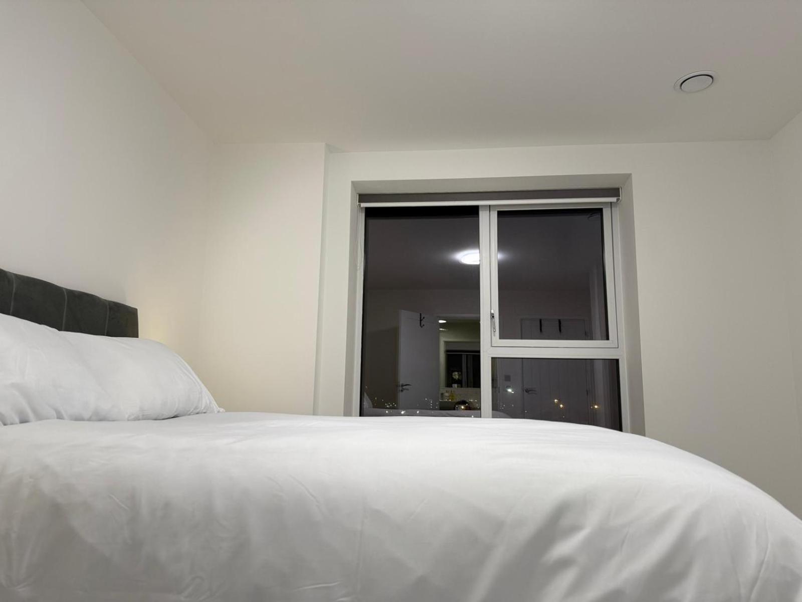 Serenity Waterfront 2 Bed Apartment Northfleet Exterior foto