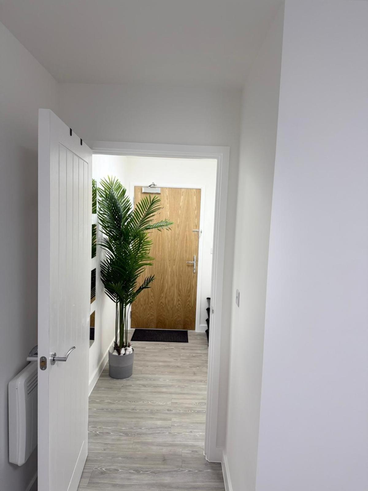 Serenity Waterfront 2 Bed Apartment Northfleet Exterior foto