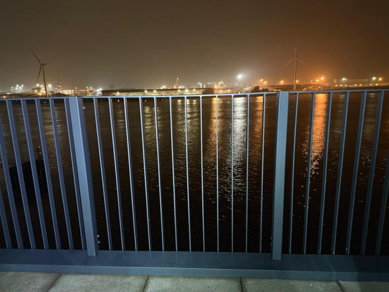 Serenity Waterfront 2 Bed Apartment Northfleet Exterior foto