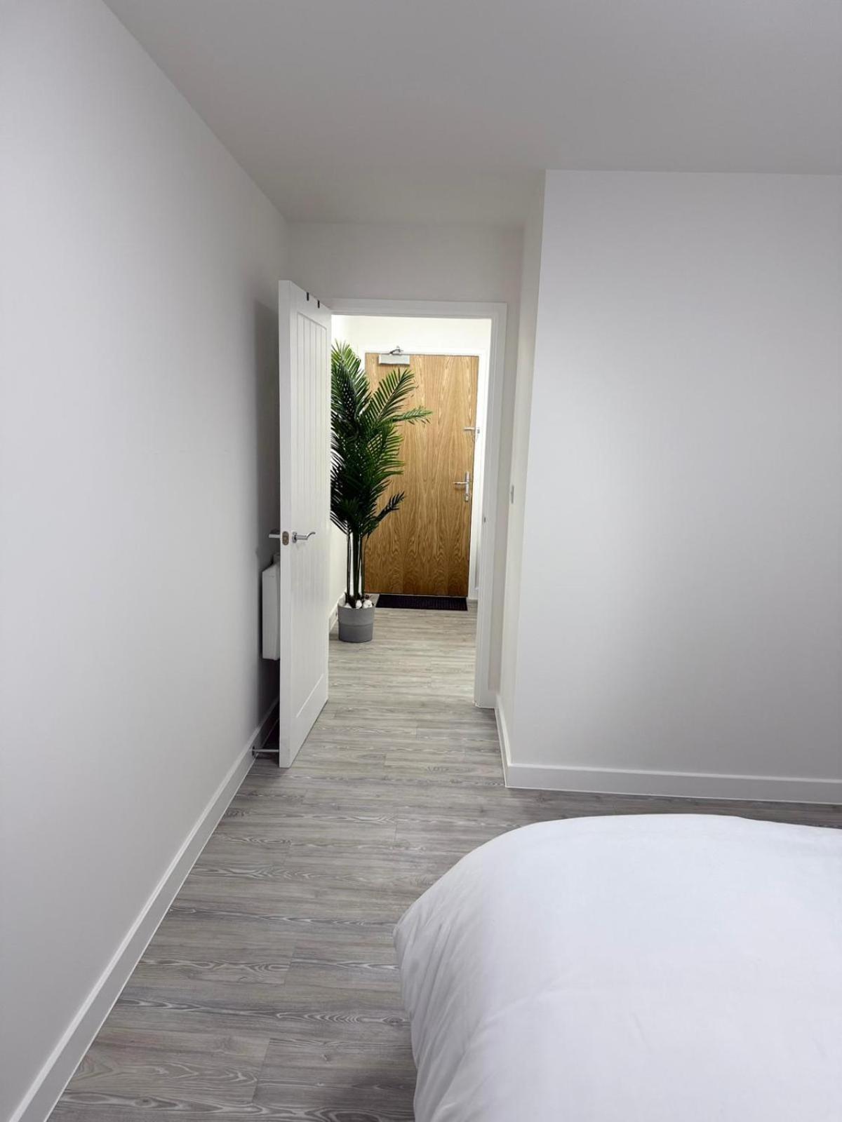 Serenity Waterfront 2 Bed Apartment Northfleet Exterior foto